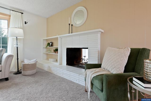 1086 24th Av SE, Albany, OR 97322