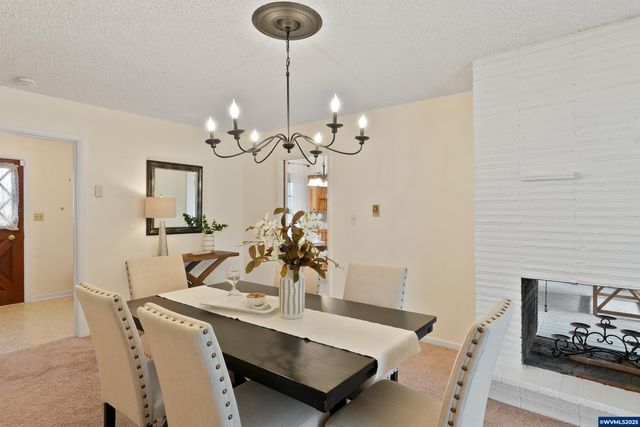 1086 24th Av SE, Albany, OR 97322