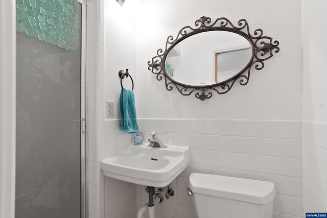 1086 24th Av SE, Albany, OR 97322