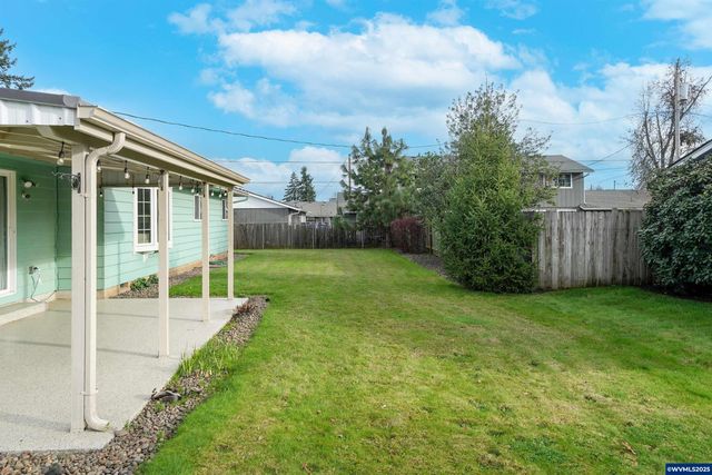 1086 24th Av SE, Albany, OR 97322