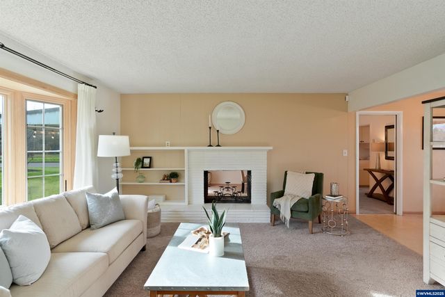 1086 24th Av SE, Albany, OR 97322