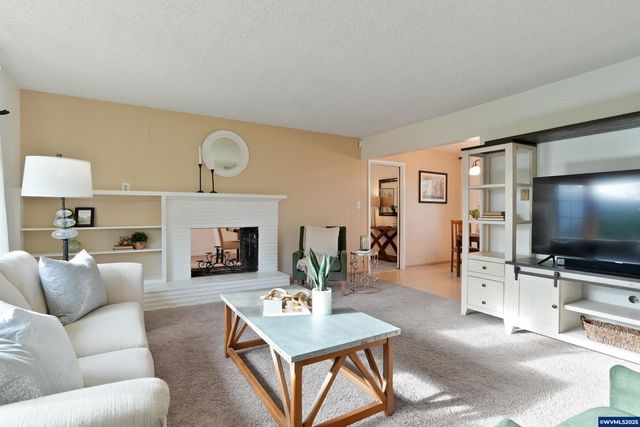 1086 24th Av SE, Albany, OR 97322