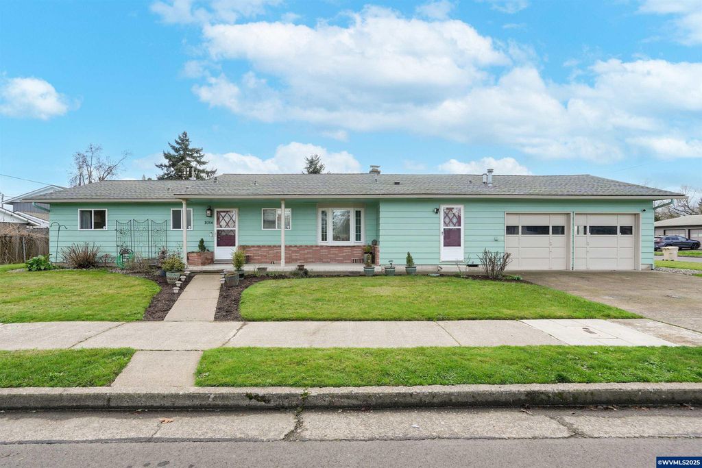 1086 24th Av SE, Albany, OR 97322