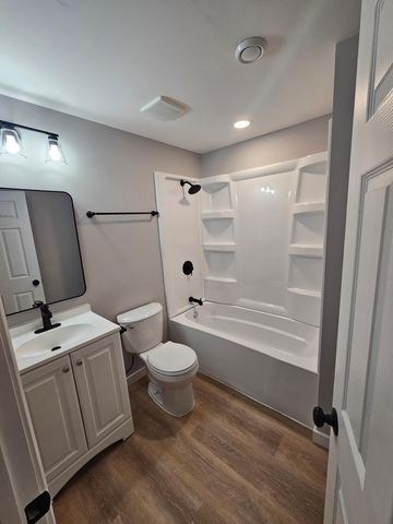 6700 75th Avenue N, Brooklyn Park, MN 55428