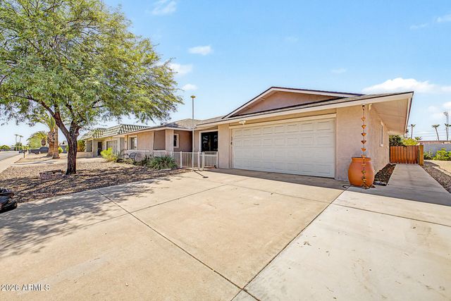 9847 W Wrangler Drive, Sun City, AZ 85373