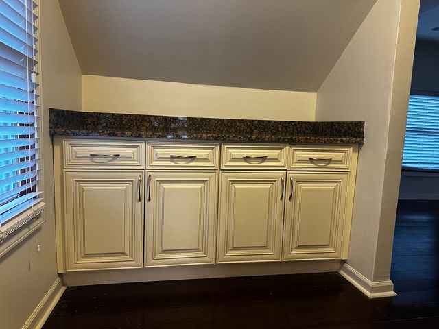 3147 Sunnyside Avenue, Brookfield, IL 60513