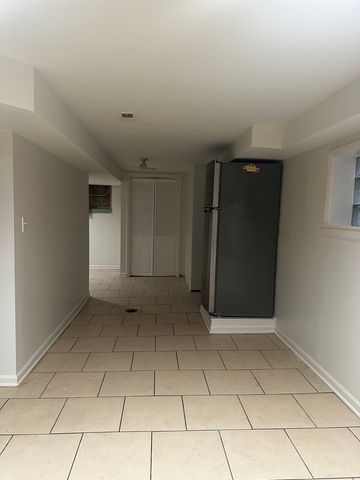 3147 Sunnyside Avenue, Brookfield, IL 60513