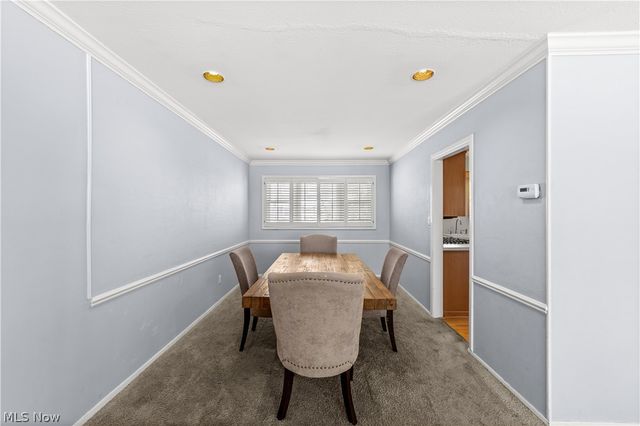 6728 Edgemoor Avenue, Solon, OH 44139