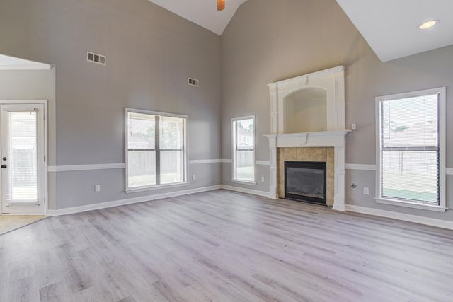 9695 WOODLAND CREEK LN, Unincorporated, TN 38018