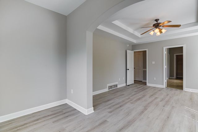 9695 WOODLAND CREEK LN, Unincorporated, TN 38018