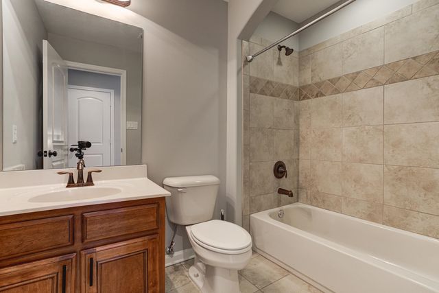 9695 WOODLAND CREEK LN, Unincorporated, TN 38018