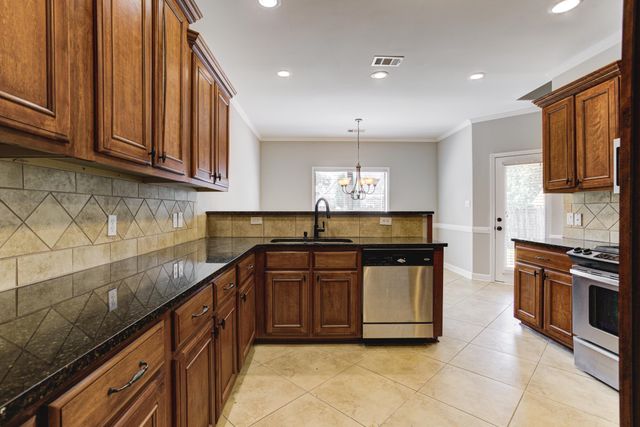 9695 WOODLAND CREEK LN, Unincorporated, TN 38018