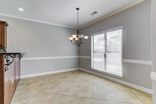 9695 WOODLAND CREEK LN, Unincorporated, TN 38018