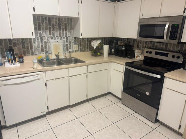 2406 HARBOR TOWN DRIVE, Kissimmee, FL 34744