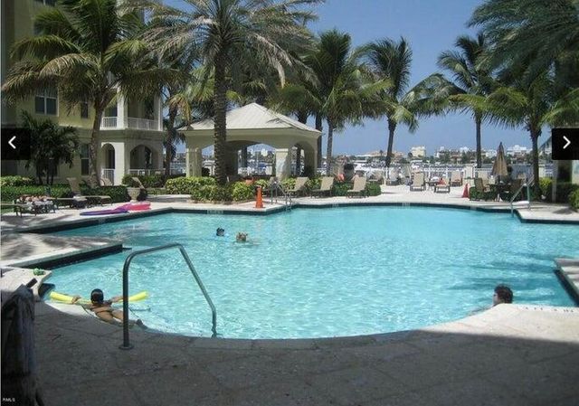 804 E Windward Way 119, Lantana, FL 33462