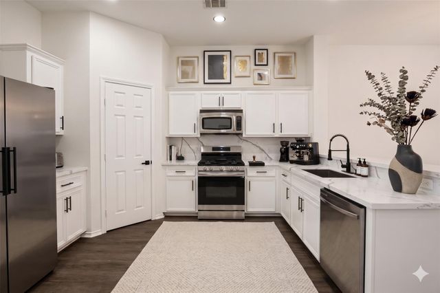 1705 Stuart Street, Houston, TX 77004