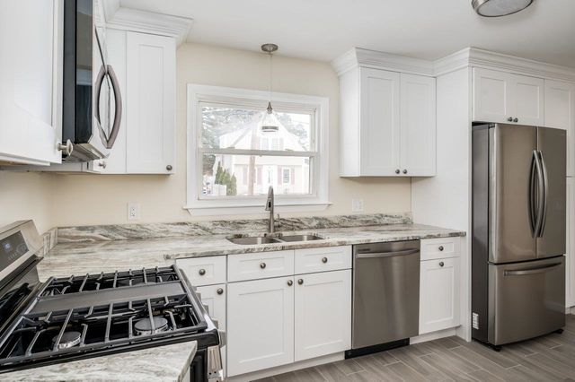188 Portsmouth Avenue, Manchester, NH 03109