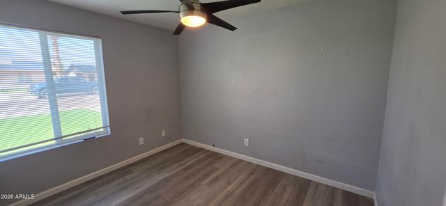 8739 W TURNEY Avenue, Phoenix, AZ 85037
