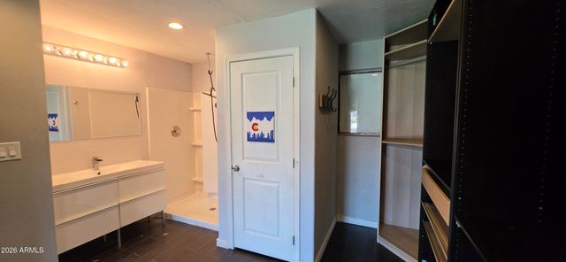 8739 W TURNEY Avenue, Phoenix, AZ 85037