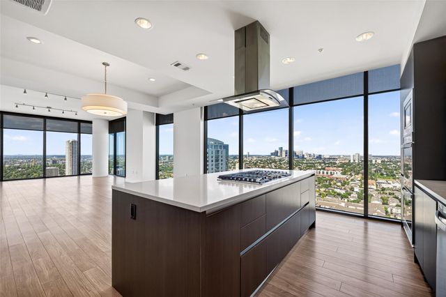 2651 Kipling Street 3404, Houston, TX 77098
