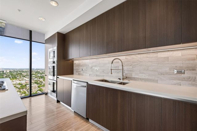 2651 Kipling Street 3404, Houston, TX 77098