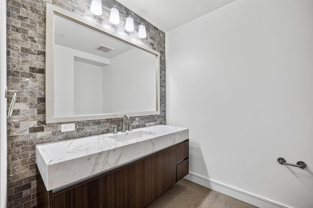 2651 Kipling Street 3404, Houston, TX 77098