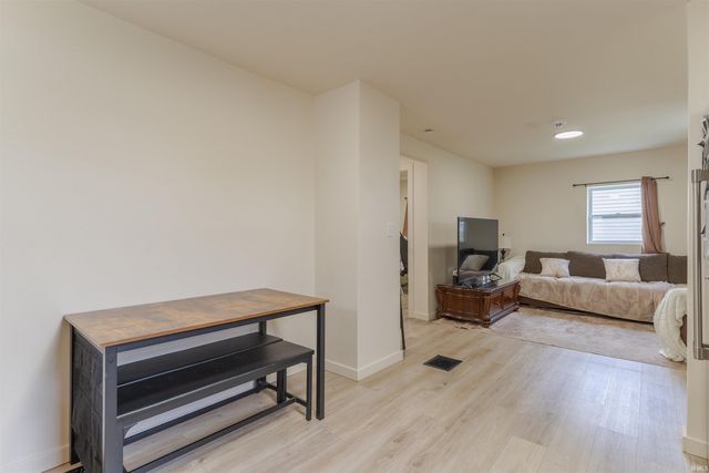3406 Hartmetz Avenue, Evansville, IN 47712