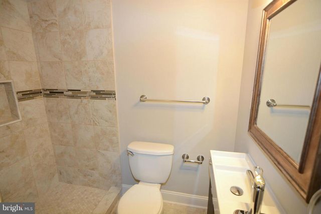 1009 N WASHINGTON ST N, Baltimore, MD 21205