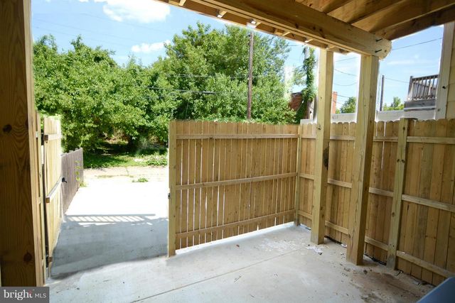 1009 N WASHINGTON ST N, Baltimore, MD 21205