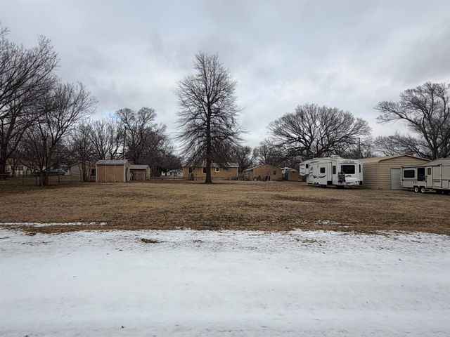 2685 SE 13th Ter, El Dorado, KS 67042
