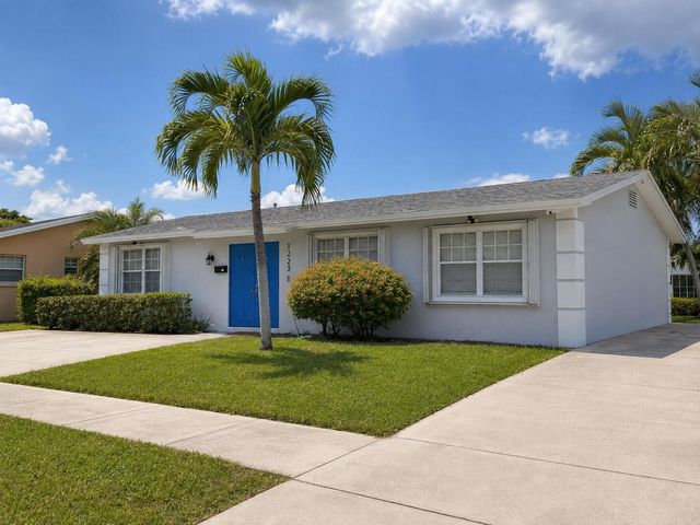 1223 W 27th Street, Riviera Beach, FL 33404