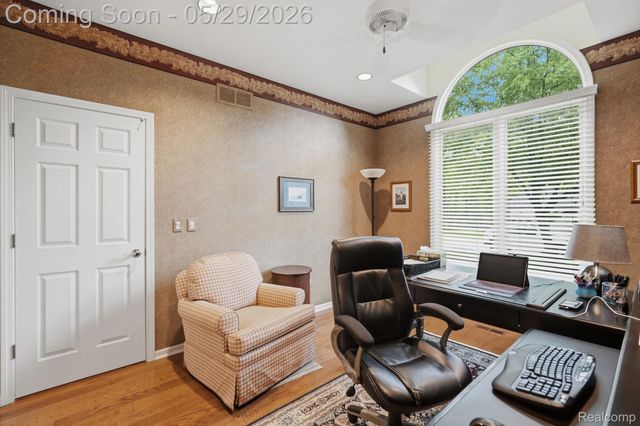 47301 Bramblewood Court, Novi, MI 48374