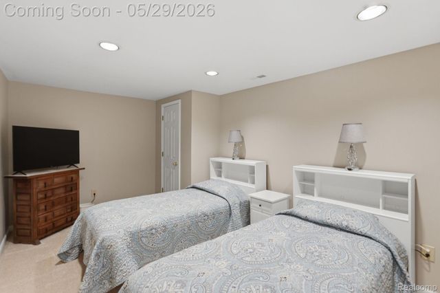 47301 Bramblewood Court, Novi, MI 48374