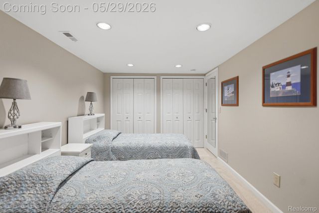 47301 Bramblewood Court, Novi, MI 48374