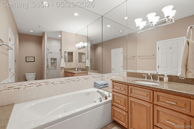 47301 Bramblewood Court, Novi, MI 48374