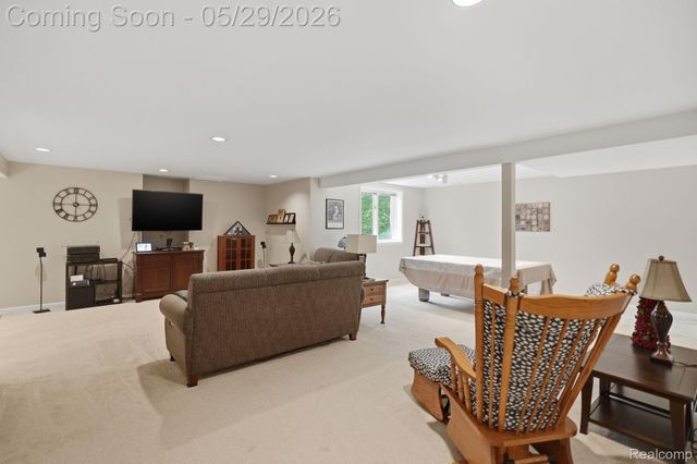 47301 Bramblewood Court, Novi, MI 48374