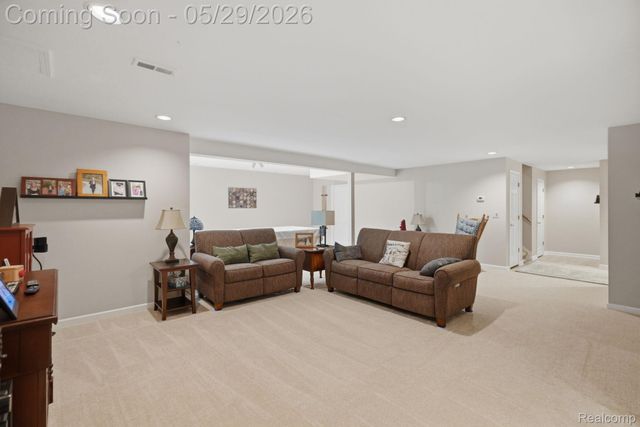 47301 Bramblewood Court, Novi, MI 48374