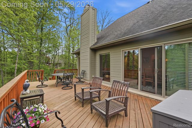47301 Bramblewood Court, Novi, MI 48374