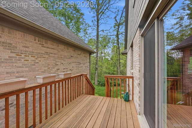 47301 Bramblewood Court, Novi, MI 48374