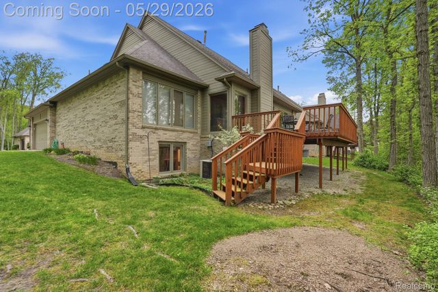 47301 Bramblewood Court, Novi, MI 48374