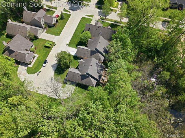 47301 Bramblewood Court, Novi, MI 48374