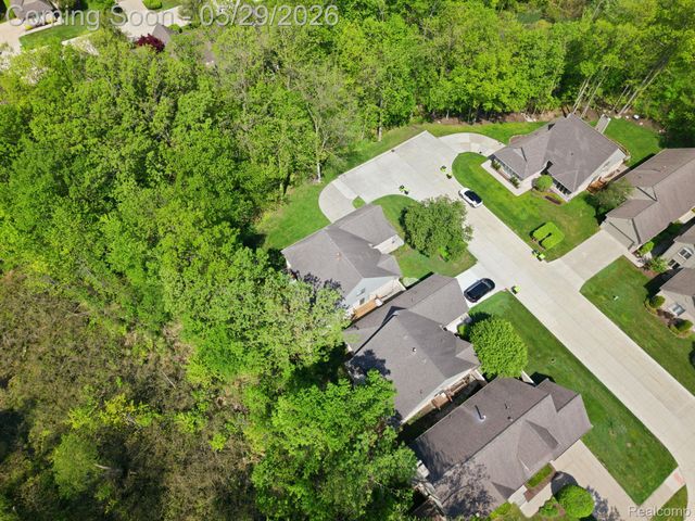 47301 Bramblewood Court, Novi, MI 48374