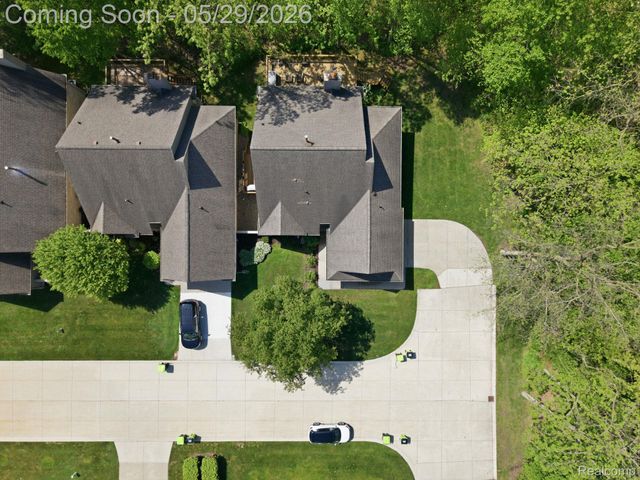 47301 Bramblewood Court, Novi, MI 48374