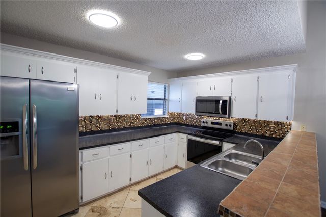 8615 Putnam Drive C, Austin, TX 78757