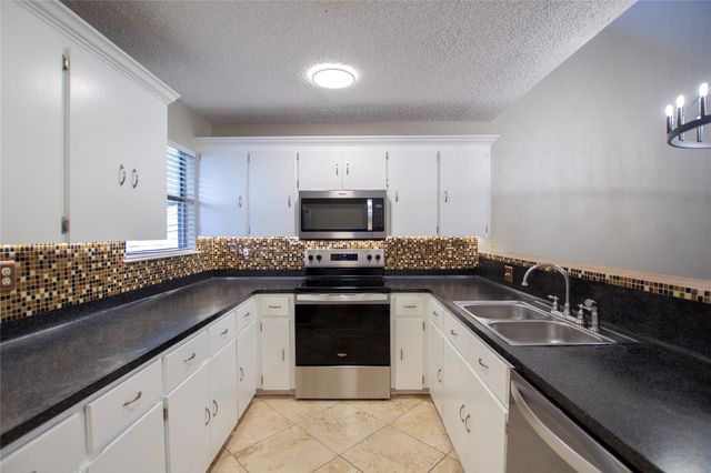 8615 Putnam Drive C, Austin, TX 78757