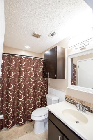 8615 Putnam Drive C, Austin, TX 78757