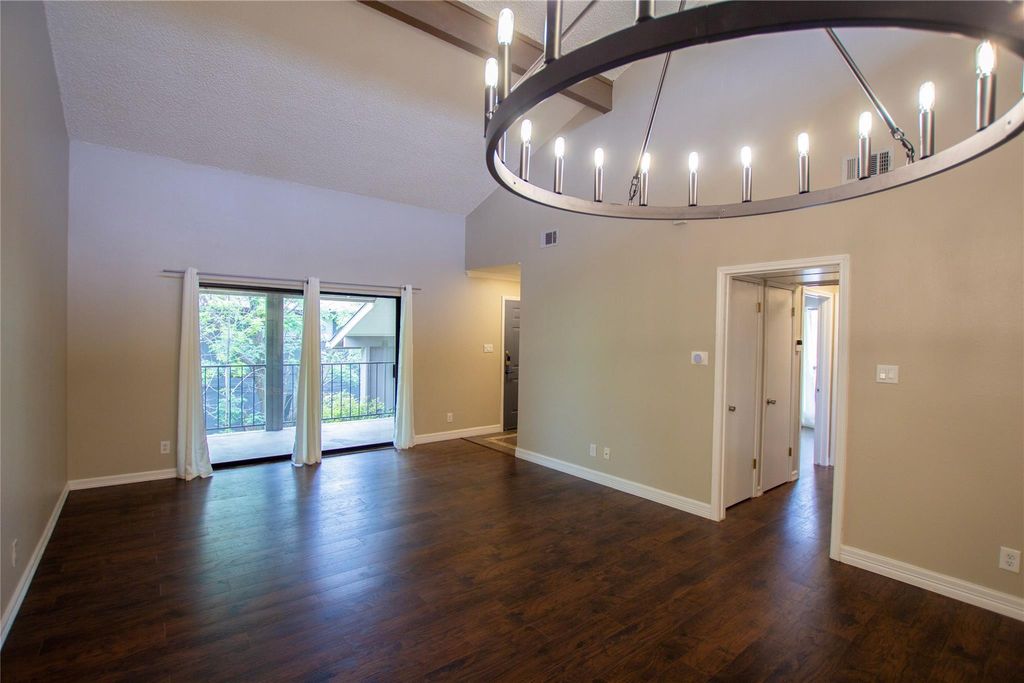 8615 Putnam Drive C, Austin, TX 78757