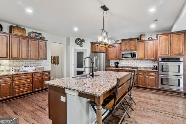 8 Ranan Lane, Newnan, GA 30263