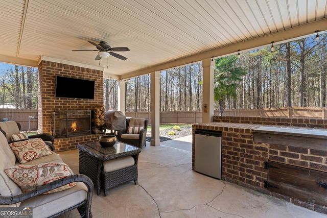 8 Ranan Lane, Newnan, GA 30263