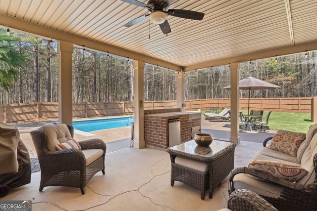 8 Ranan Lane, Newnan, GA 30263